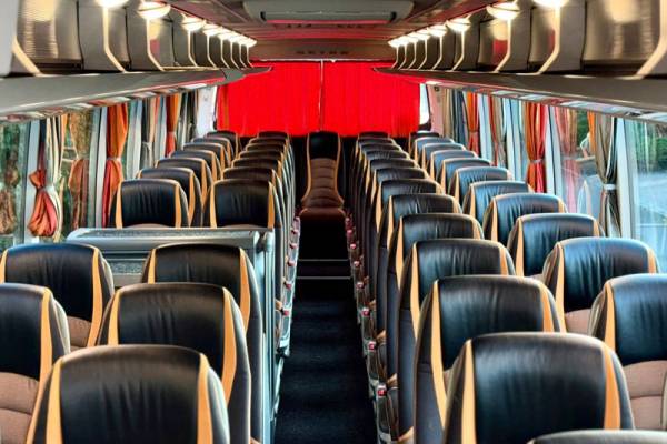 Nowoczesna flota autokarów